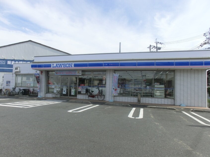 ローソン(コンビニ)まで736m 新栄プロパティー島泉Ⅱ　A棟
