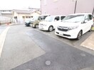 駐車場 コモド・アビタ－レ