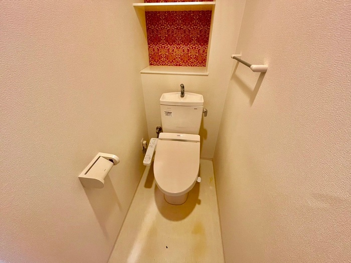 トイレ ﾗﾙｼﾞｭﾙｰｾﾝﾄｵｰﾃﾞﾝ難波