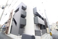 Oriental court