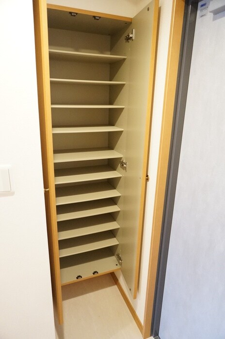 靴箱 メディナ三条室町