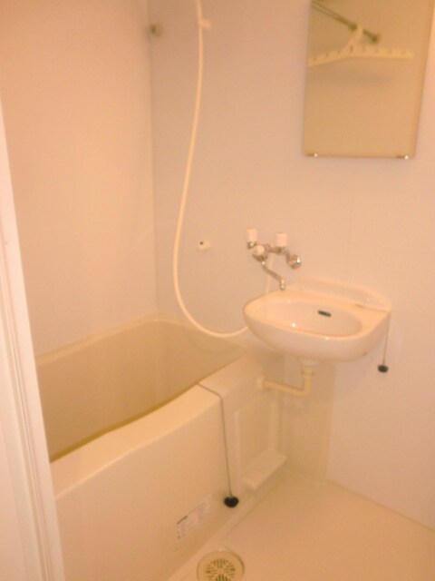 バス／シャワールーム等 サンメゾン荘内