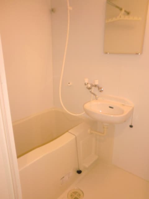 バス／シャワールーム等 サンメゾン荘内