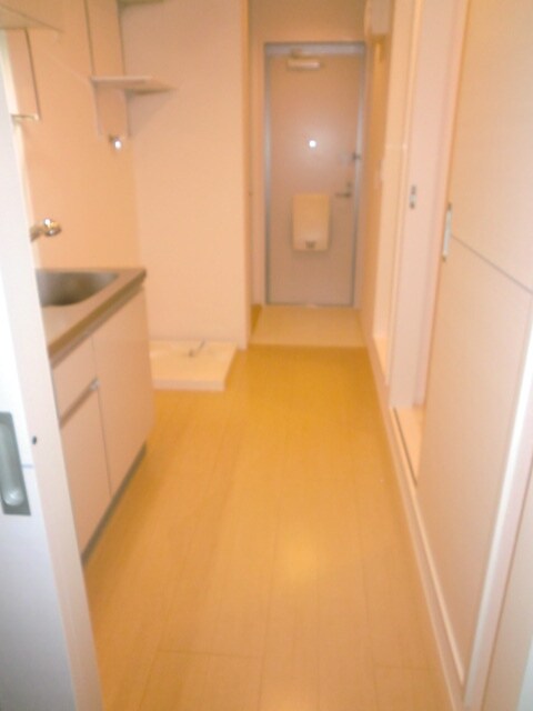 廊下 サンメゾン荘内