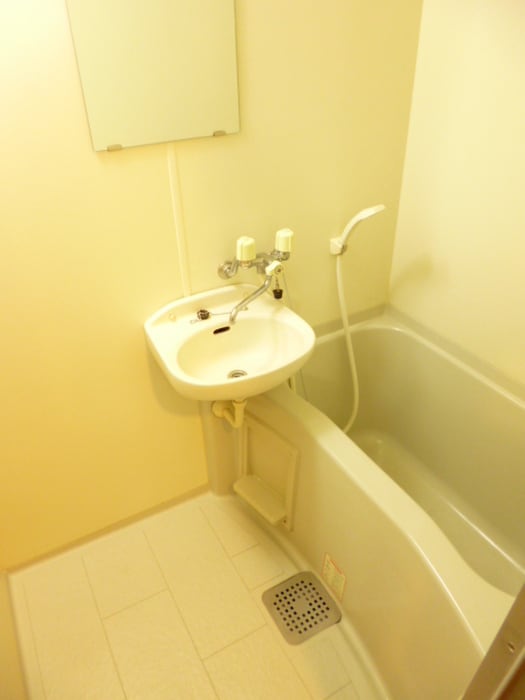 バス／シャワールーム等 フラッツアルマカン