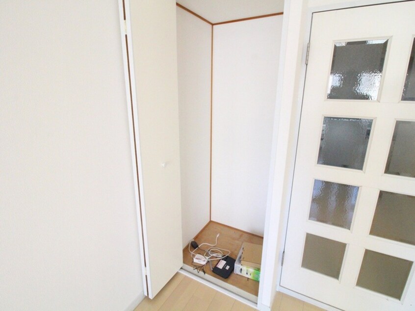 収納 シダ　ヴィレッジ