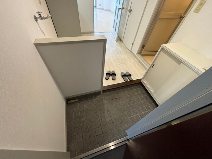 玄関 シダ　ヴィレッジ