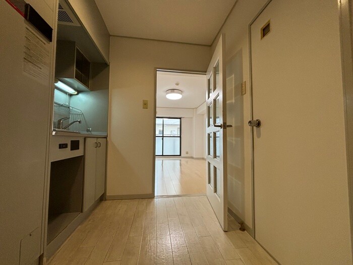 廊下 シダ　ヴィレッジ