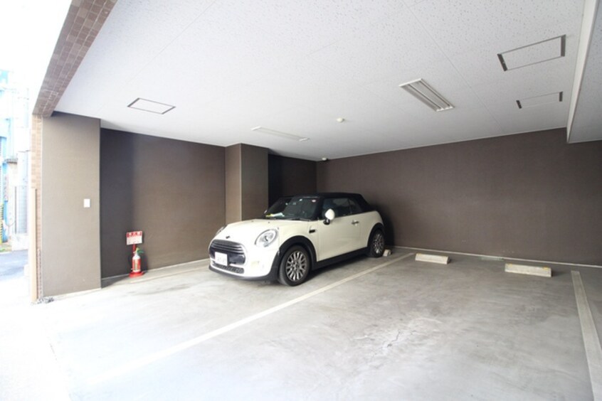 駐車場 CREATO新大阪Serenity(504)