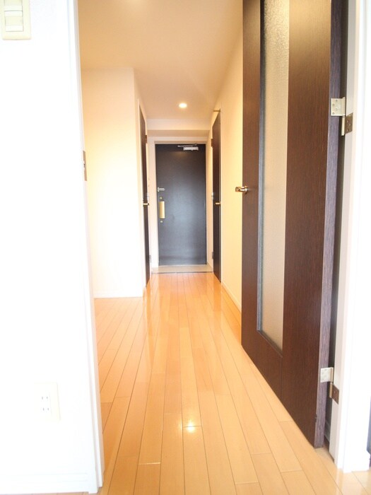 玄関 CREATO新大阪Serenity(504)
