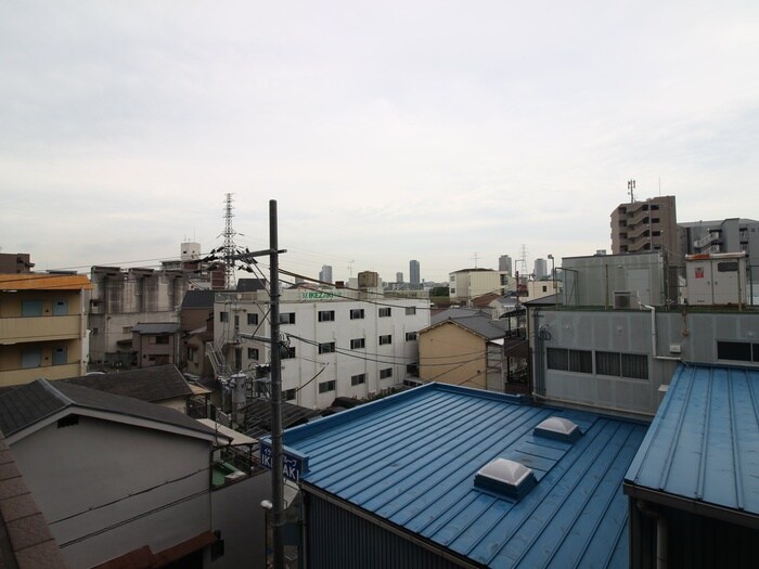 室内からの展望 CREATO新大阪Serenity(504)