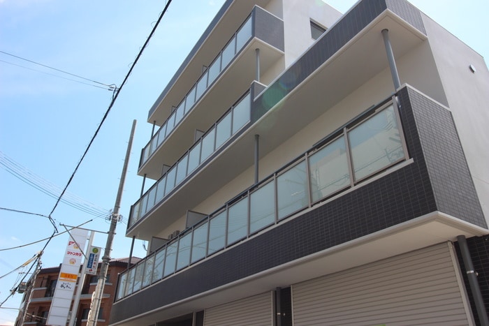 外観写真 Ｅａｓｔ　Ｏｎｅ