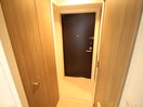 玄関 ｴｽﾘｰﾄﾞ京都梅小路ｱｳﾞｪﾆﾃ(607)