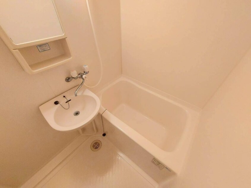 バス／シャワールーム等 コンセルト山内