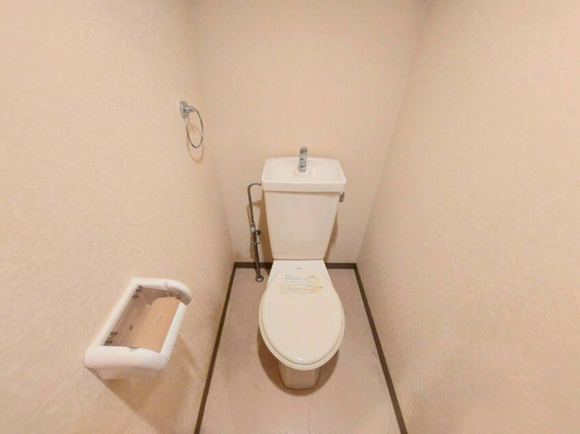 トイレ コンセルト山内