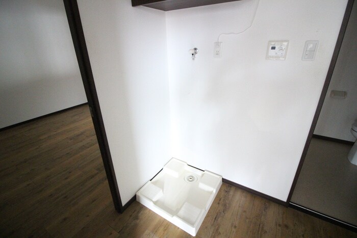 洗濯機置場 フラッティ花園ミンク