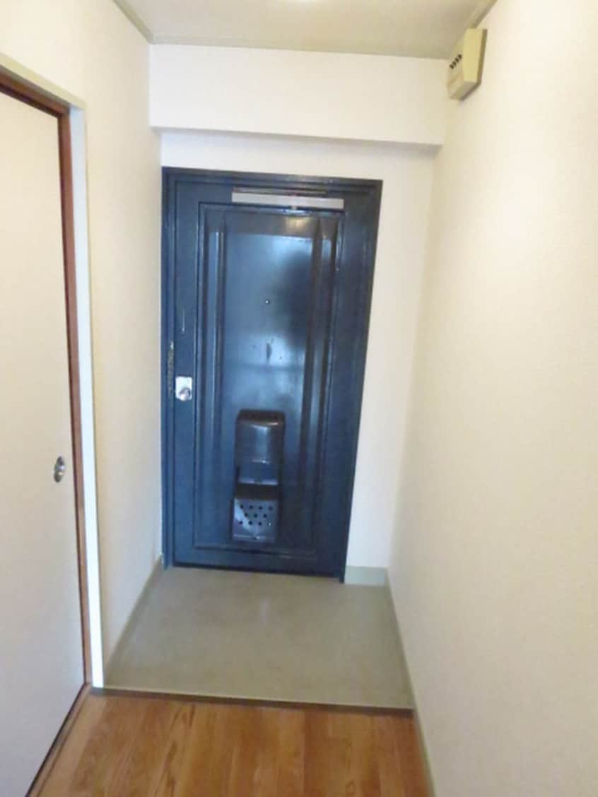 玄関 レフィナ－ド京都西大路