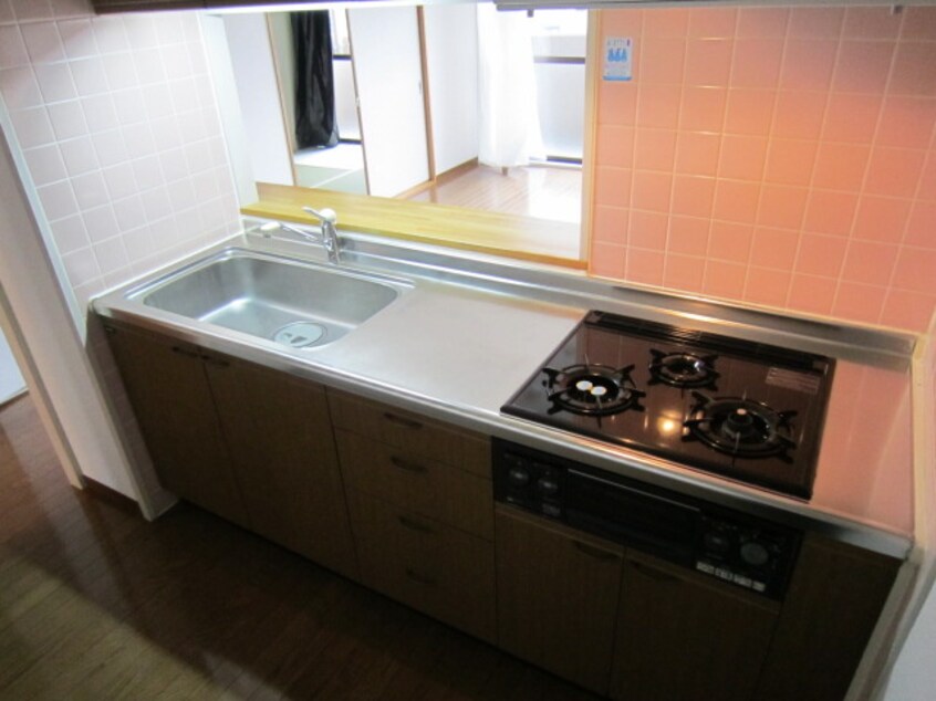 キッチン メゾン久保田２