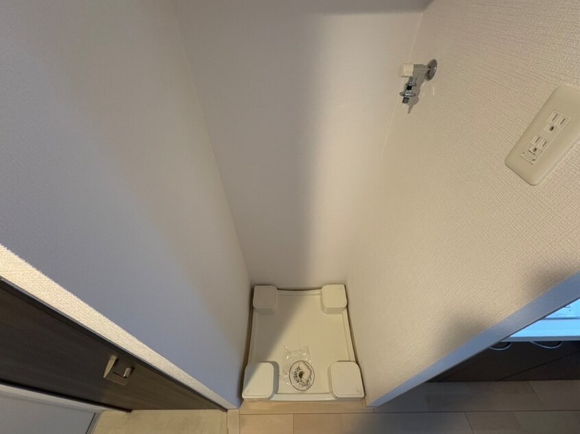 洗濯機置場 ｴｽﾃﾑｺｰﾄ神戸ﾊｰﾊﾞｰﾗﾝﾄﾞ前Vｱｸｱ