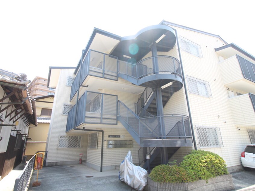 駐輪場 シャンテ畑中