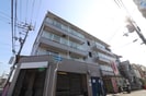 エメラルド 西難波の外観