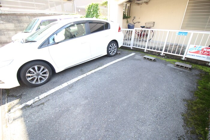 駐車場 コーポラスひろ