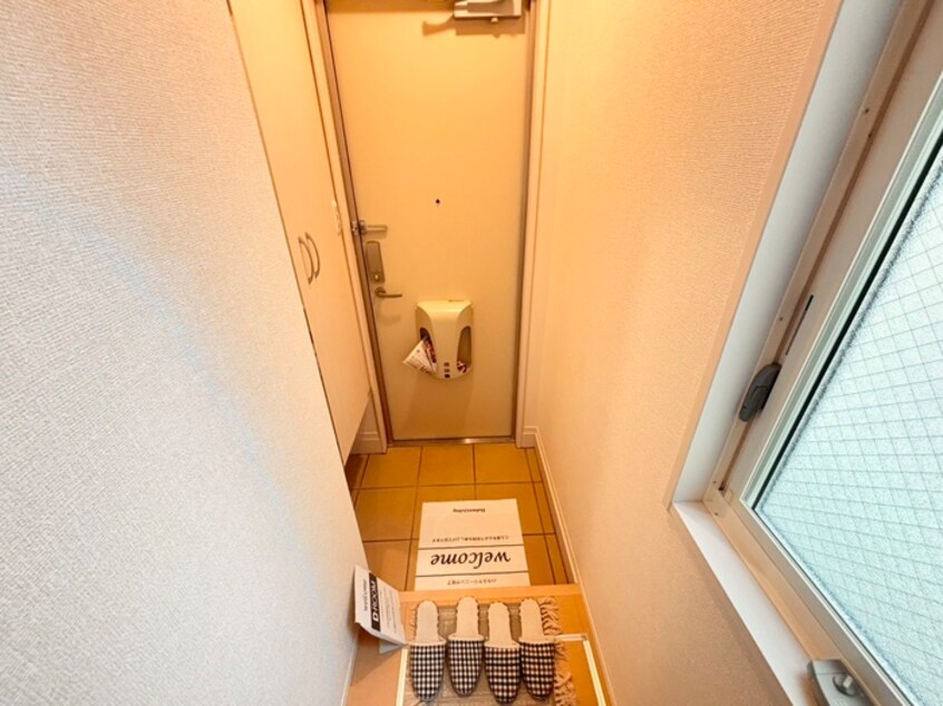 玄関 ラ　フレ－ズ