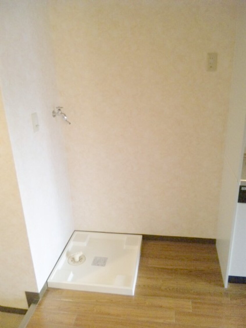 洗濯機置場 メディナ烏丸