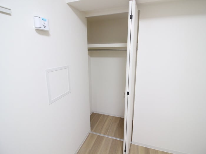 収納 エターナ千里丘