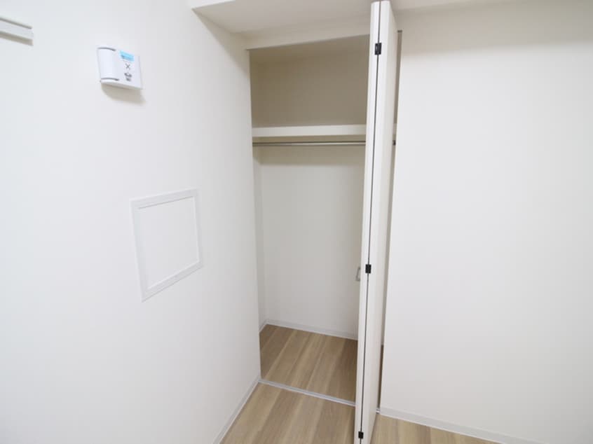 収納 エターナ千里丘