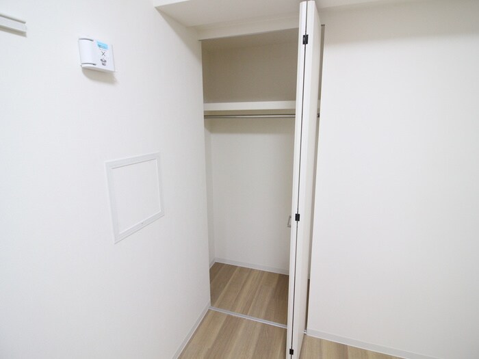 収納 エターナ千里丘