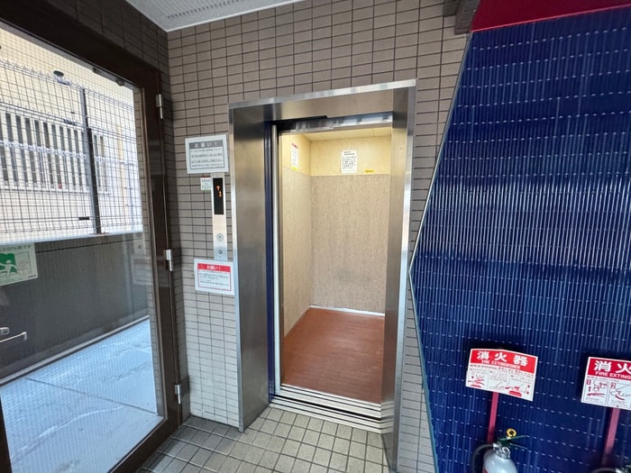 建物設備 サンプラザ三宮７０