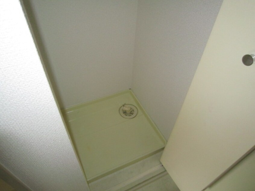 洗濯機置場 サンプラザ三宮７０