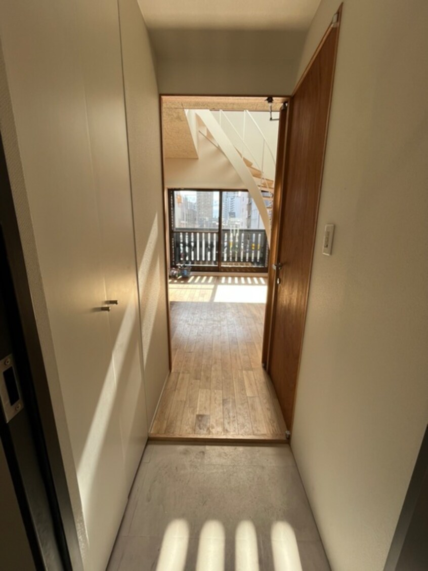 玄関 上本町クラッソ