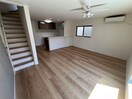居室 天下茶屋東１丁目貸家