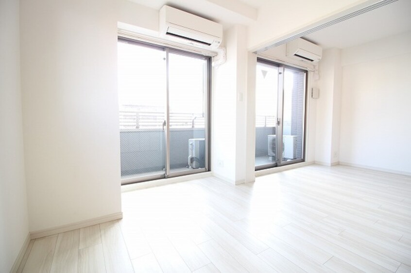 居室 ルーエ五条堀川