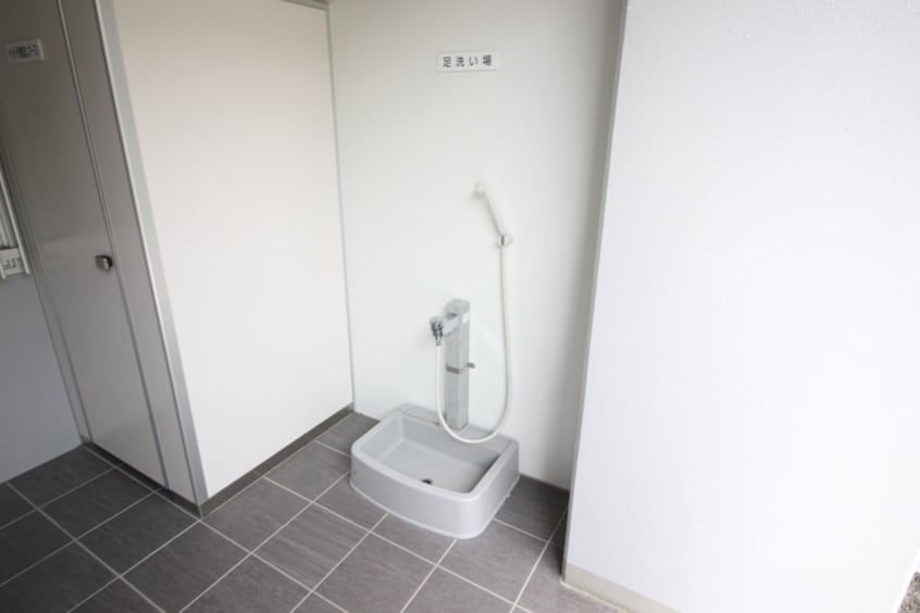 その他 LANI TOYONAKA（ﾗﾆ　ﾄﾖﾅｶ）