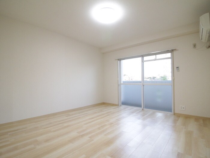 室内からの展望 プリオ－ル舞子