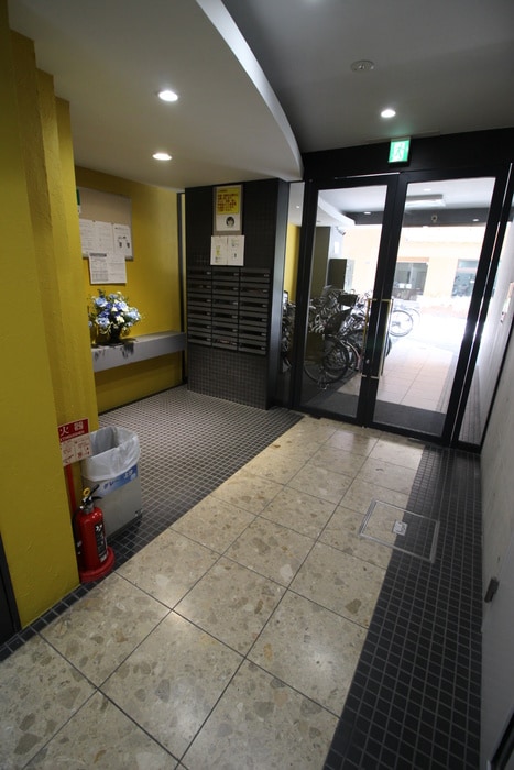 エントランス部分 グレ－ス上汐