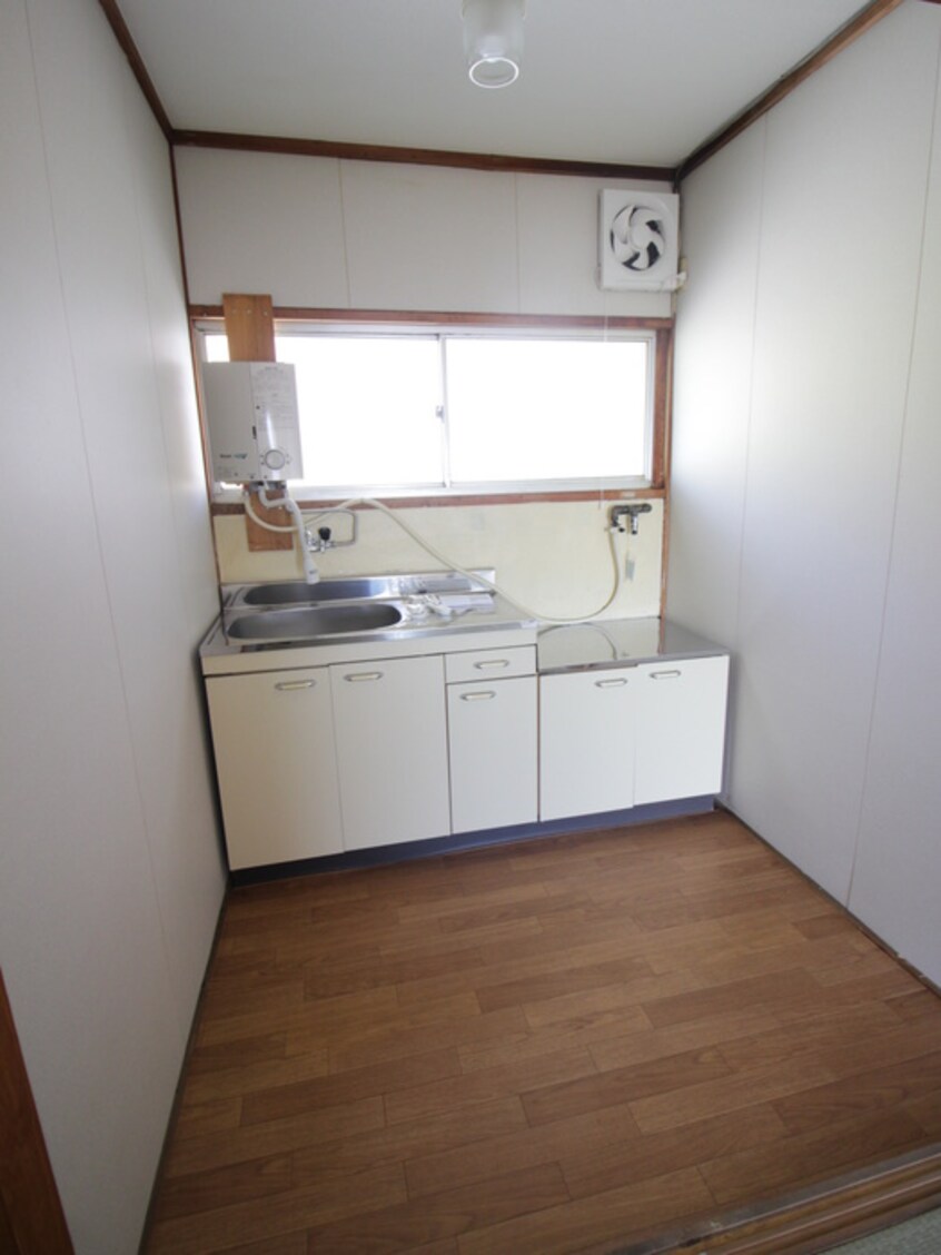 キッチン ﾜｲﾄﾞｶﾚﾝﾄ橋本