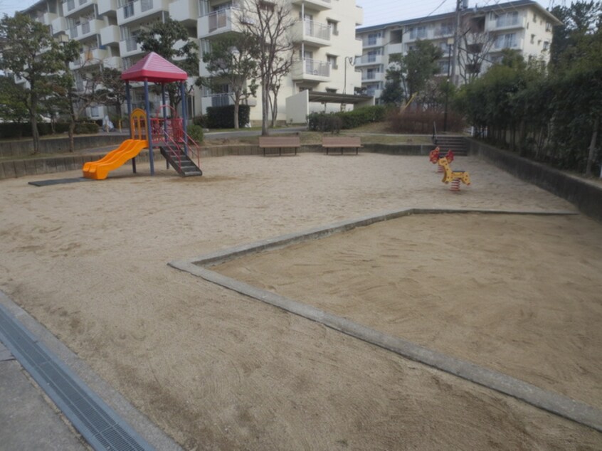 公園(公園)まで0m 鈴の宮２３号棟