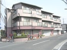 ハイツ若林の外観