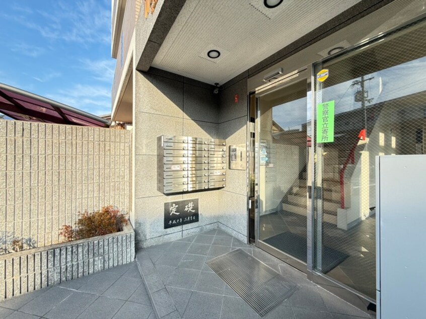 エントランス部分 WEST　PALACE