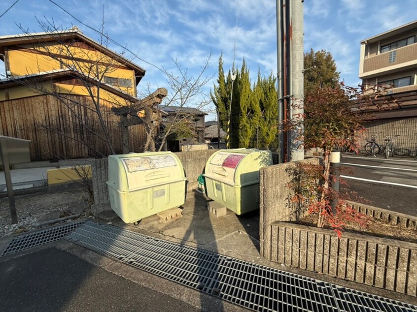 建物設備 WEST　PALACE