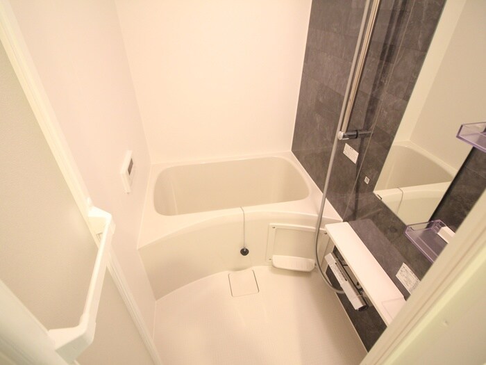 バス／シャワールーム等 レーヴメゾン尼崎昭和通