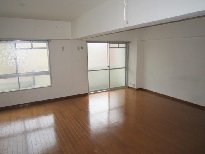 居室 千里ハイツ