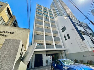 ﾌｧ-ｽﾄﾌｨｵ-ﾚ梅田ｲｰｽﾄ(301)