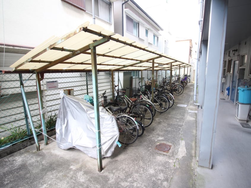 駐輪場 忍マンション