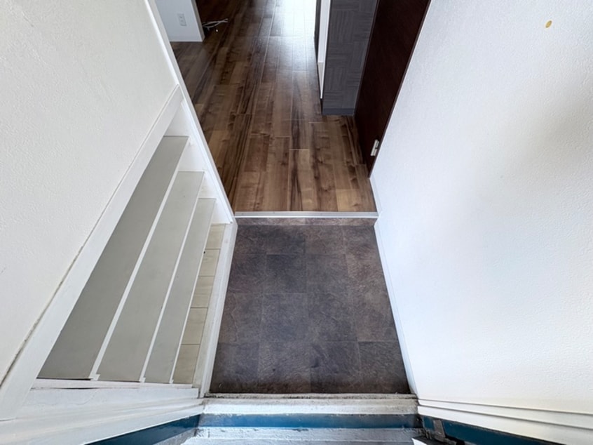 玄関 忍マンション