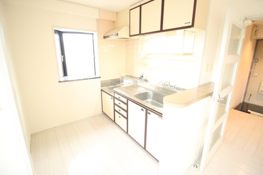 キッチン カレッジサイドコトブキ